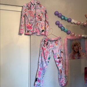 Colorful Graphic Print Tracksuit Taylor swift inspired